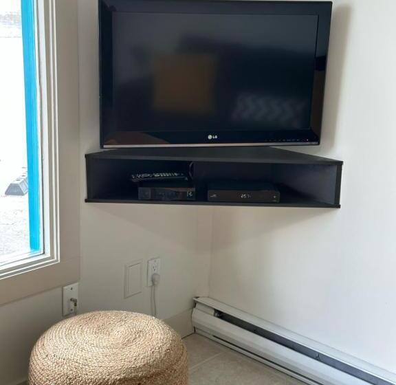 Familjesvit, Lakeside Villa & Nordic Spa