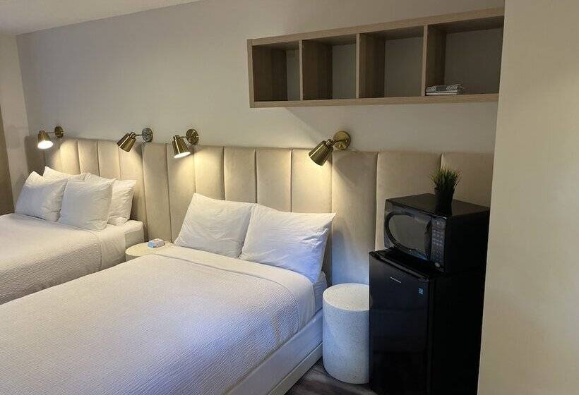 Standard Studio, Lakeside Villa & Nordic Spa