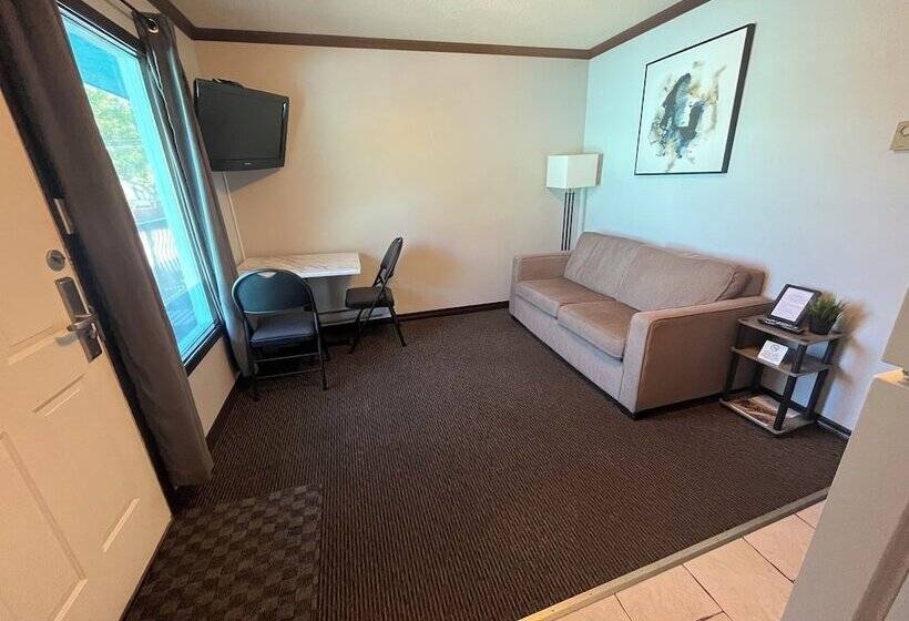 Svit, Lakeside Villa & Nordic Spa