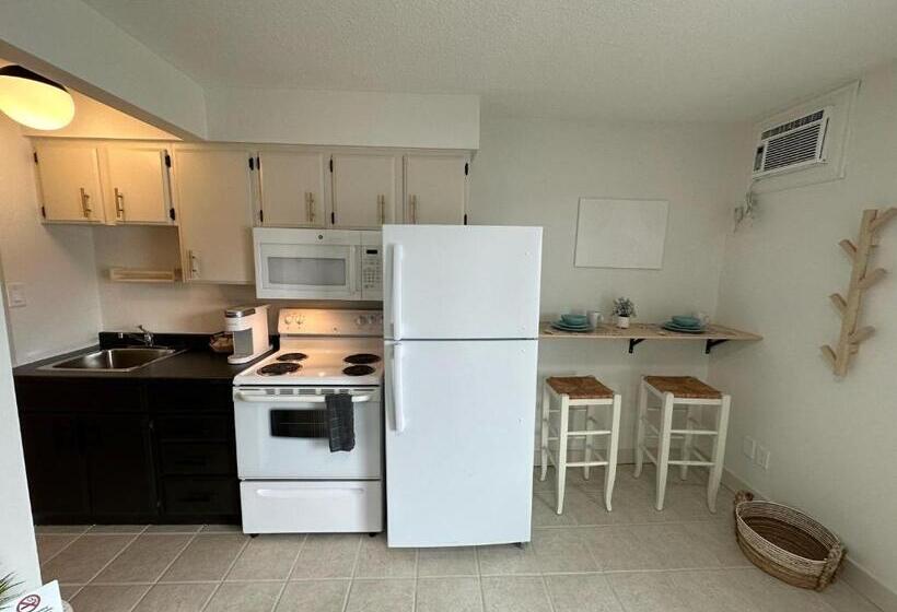 Familjesvit, Lakeside Villa & Nordic Spa