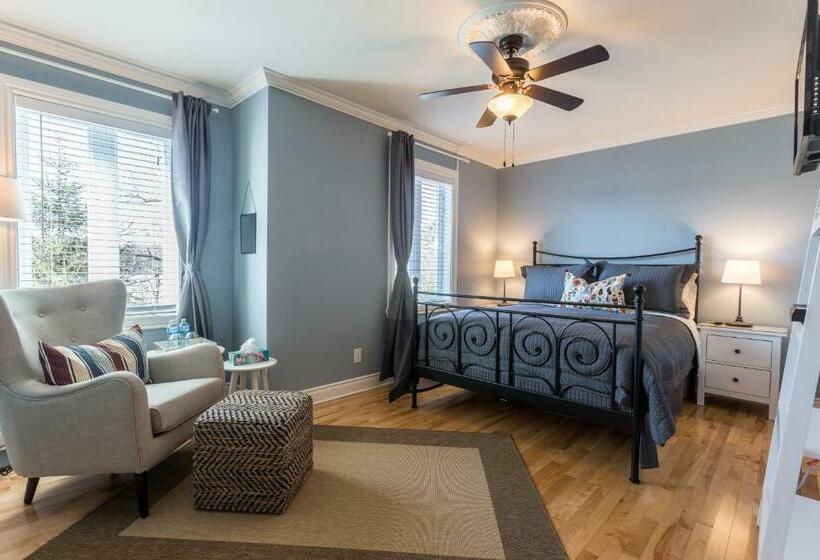 غرفة قياسية, Les Dames Du Lac