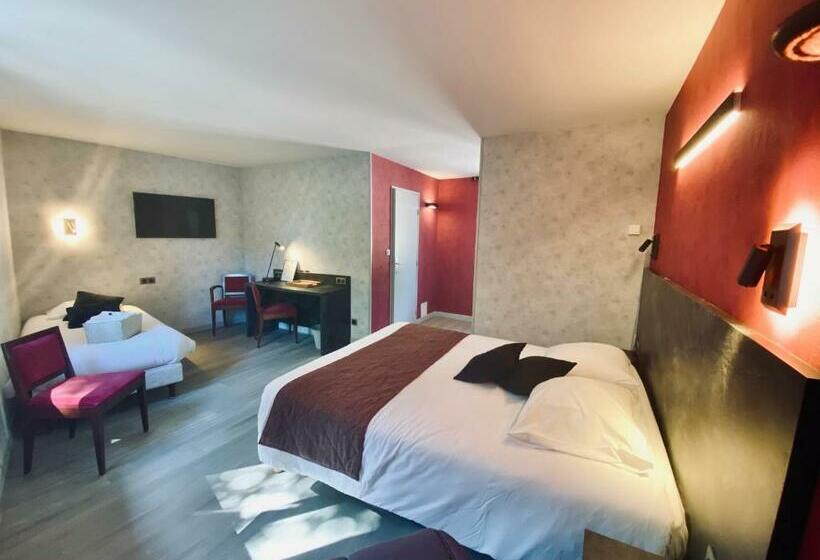 스탠다드 트리플 룸, Logis Hostellerie La Chaumiere