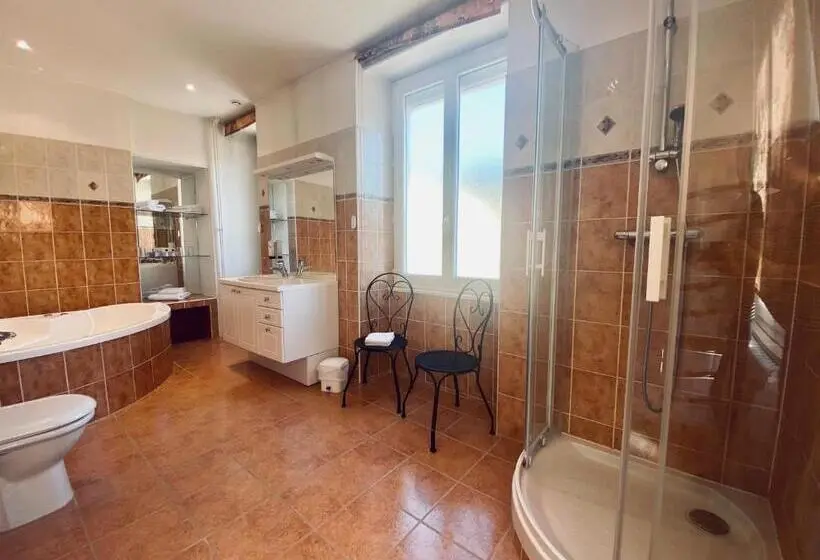 Huoneisto 2 Makuuhuonetta, Logis Hostellerie La Chaumiere