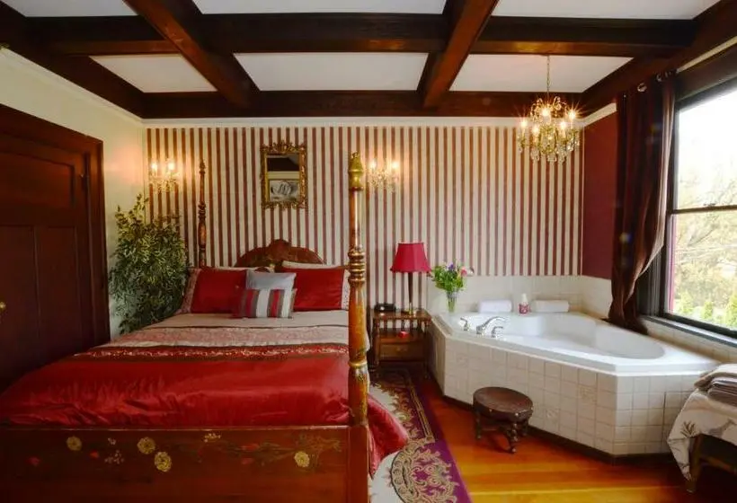バスタブ付きスタンダードルーム, Marketa S Bed And Breakfast