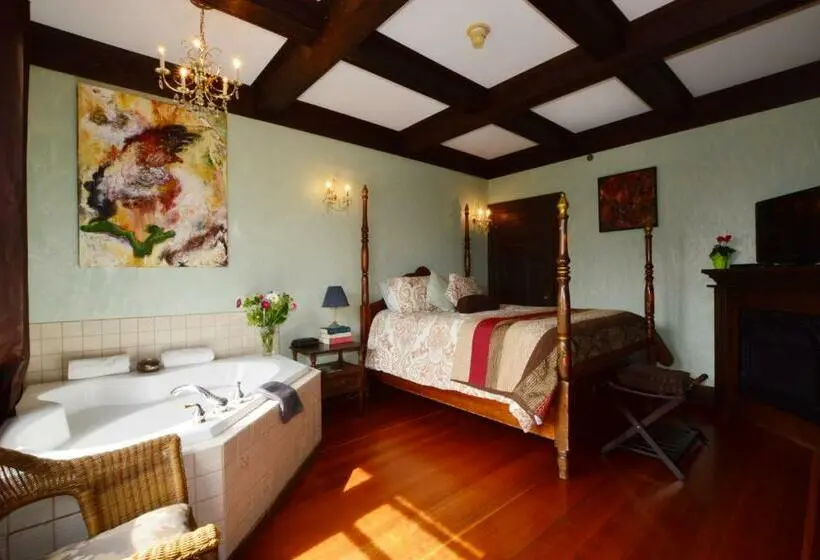 バスタブ付きスタンダードルーム, Marketa S Bed And Breakfast