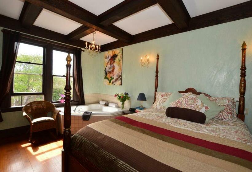 חדר סטנדרט עם ג'קוזי, Marketa S Bed And Breakfast