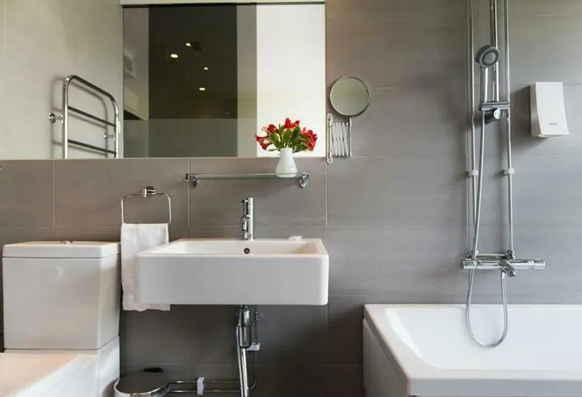 استودیوی استاندارد, Novi Resort