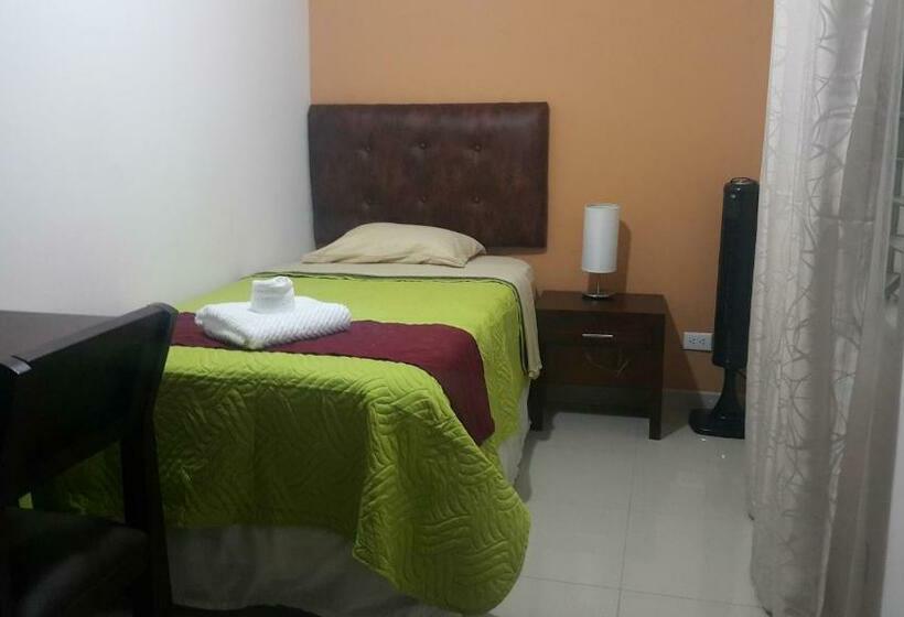 スタンダードシングルルーム, Portal Colonial