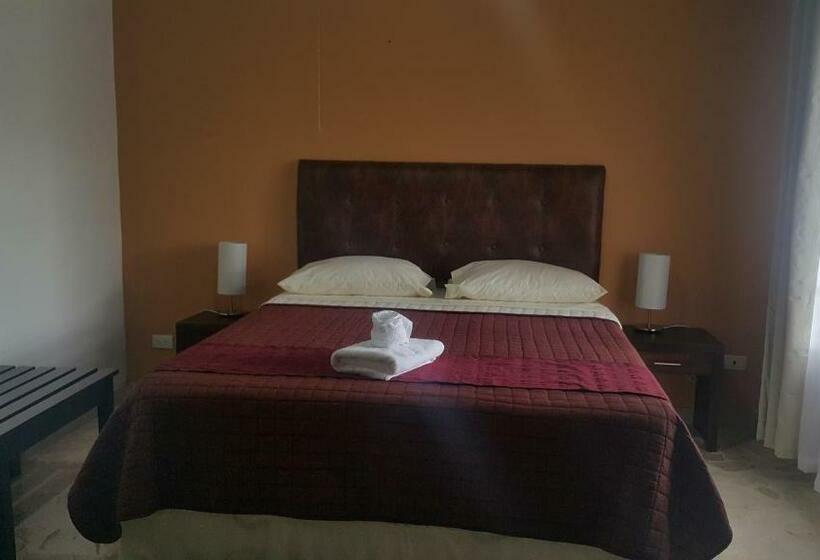 スタンダードルーム, Portal Colonial