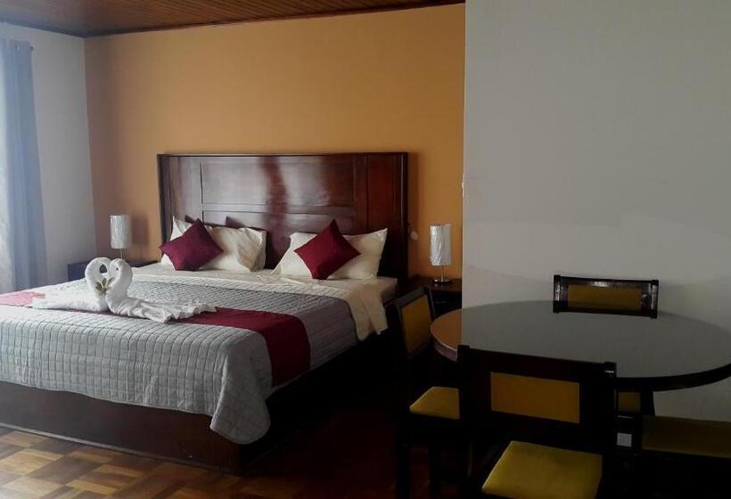 スイート, Portal Colonial