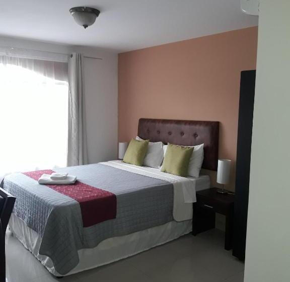 デラックスルーム, Portal Colonial