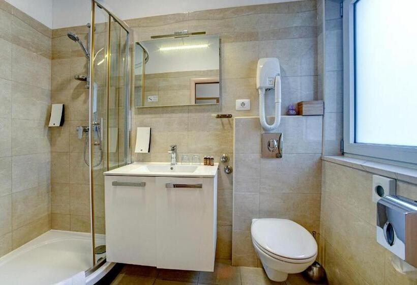 غرفة قياسية مطلة على المتنزه, Scala Bed & Breakfast