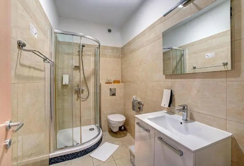 オーシャンビューデラックスルームバルコニー付き, Scala Bed & Breakfast