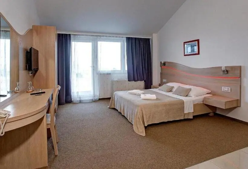 オーシャンビューデラックスルームバルコニー付き, Scala Bed & Breakfast