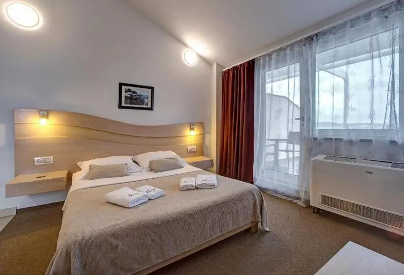 オーシャンビューデラックスルームバルコニー付き, Scala Bed & Breakfast