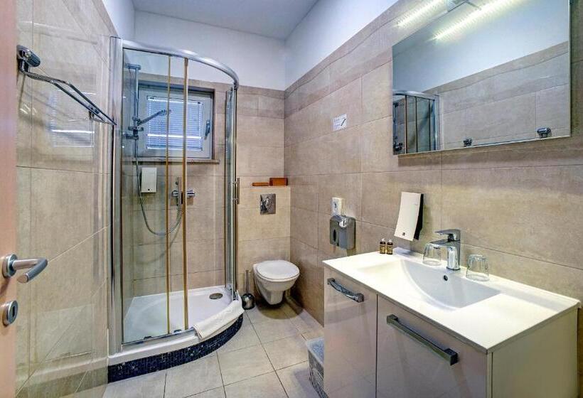 غرفة عائلية مطلّة علي البحر, Scala Bed & Breakfast