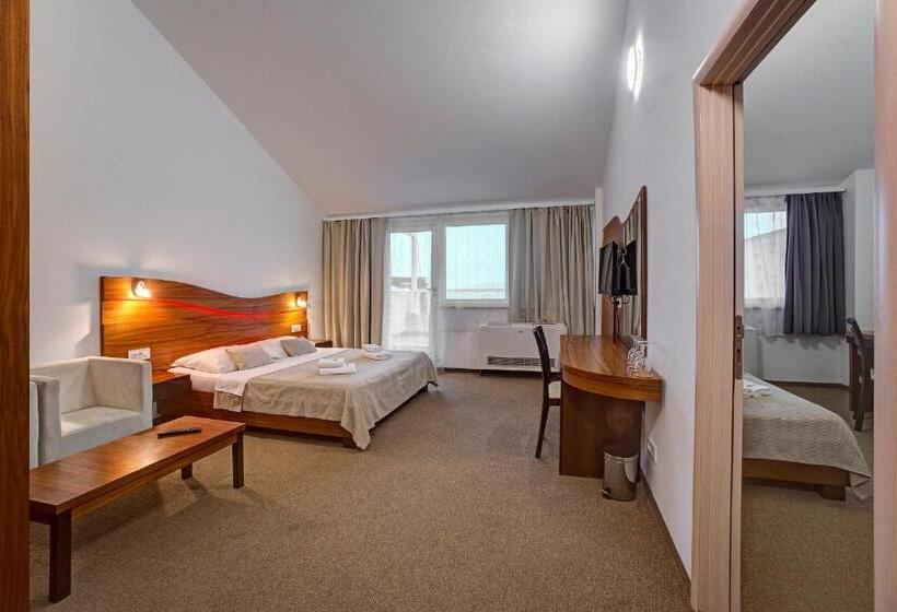 غرفة عائلية مطلّة علي البحر, Scala Bed & Breakfast