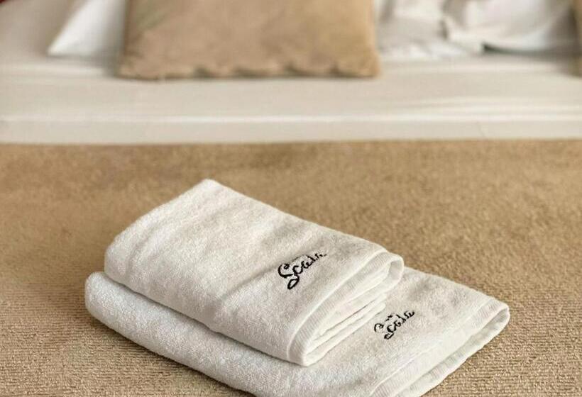 غرفة عائلية مطلّة علي البحر, Scala Bed & Breakfast