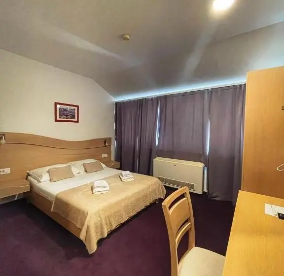 公園の見えるスタンダードルーム, Scala Bed & Breakfast