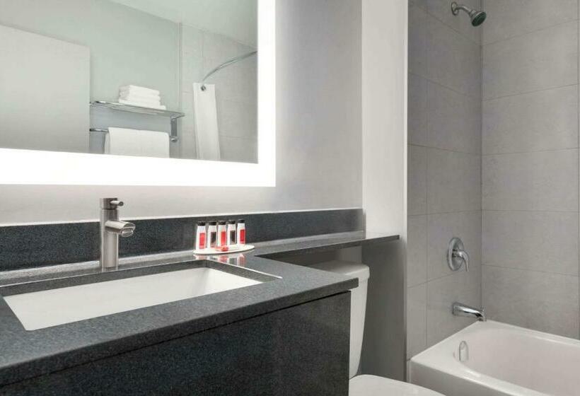 スタンダードルーム, Super 8 By Wyndham Windsor/dougall