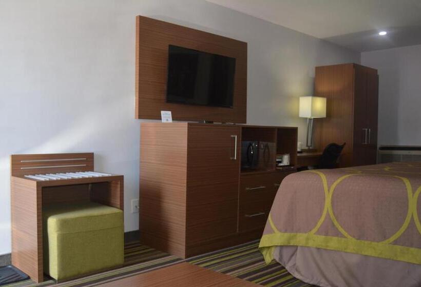 キングサイズベッドのスタンダードルーム, Super 8 By Wyndham Windsor/dougall