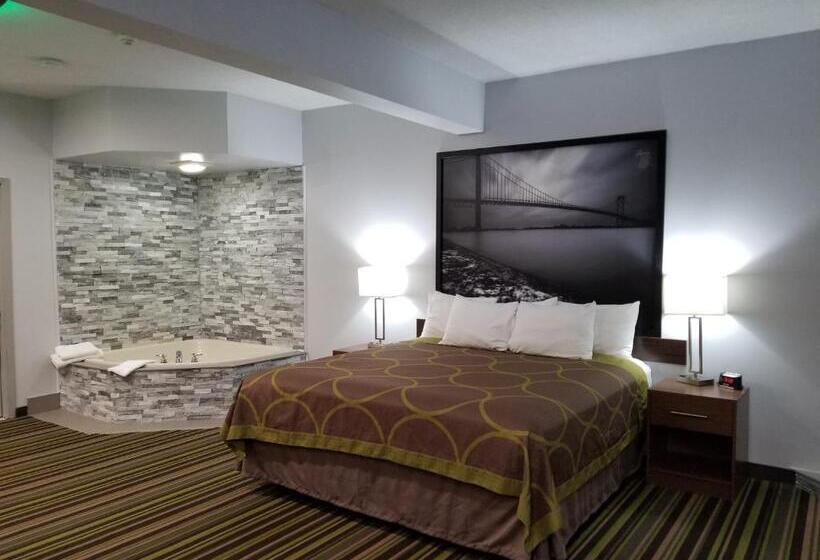 キングサイズベッドのデラックススイート, Super 8 By Wyndham Windsor/dougall