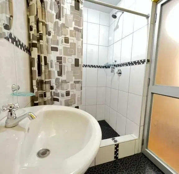 اتاق استاندارد, Hostal Berlin