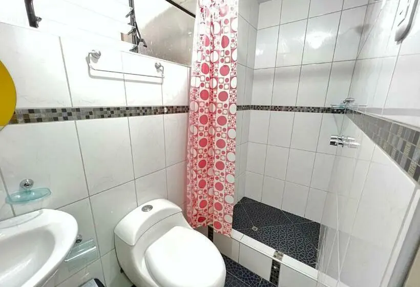 سوییت, Hostal Berlin