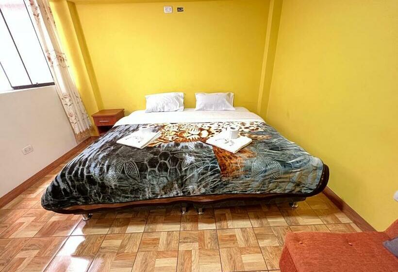 سوییت, Hostal Berlin