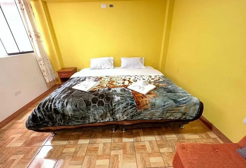 سوییت, Hostal Berlin