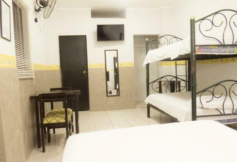 اتاق خانوادگی, Jer`s Hostal