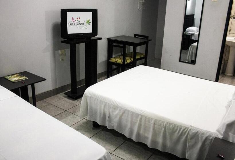 스탠다드 트리플 룸, Jer`s Hostal