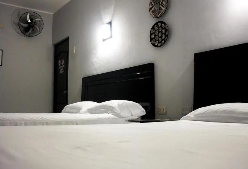 スタンダードトリプルルーム, Jer`s Hostal
