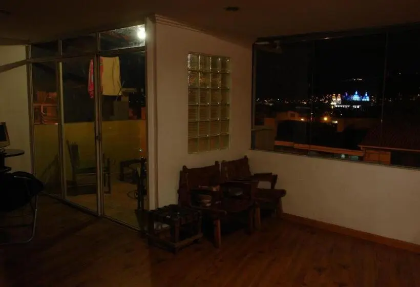 エコノミールーム, Casa Bella Vista