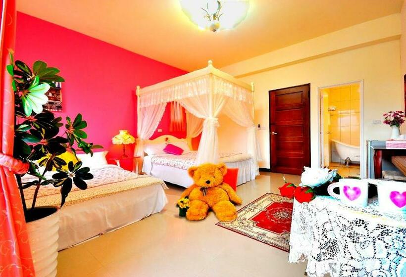 اتاق استاندارد چهار تخته, Happy Orange Homestay