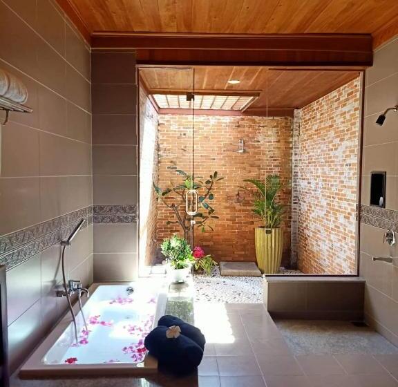 اتاق لوکس, Blue Shell Resort