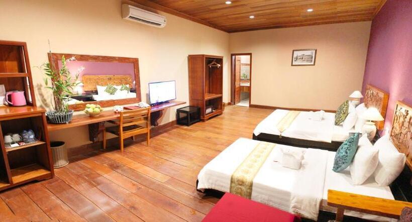 اتاق خانوادگی با چشم‌انداز باغ, Blue Shell Resort