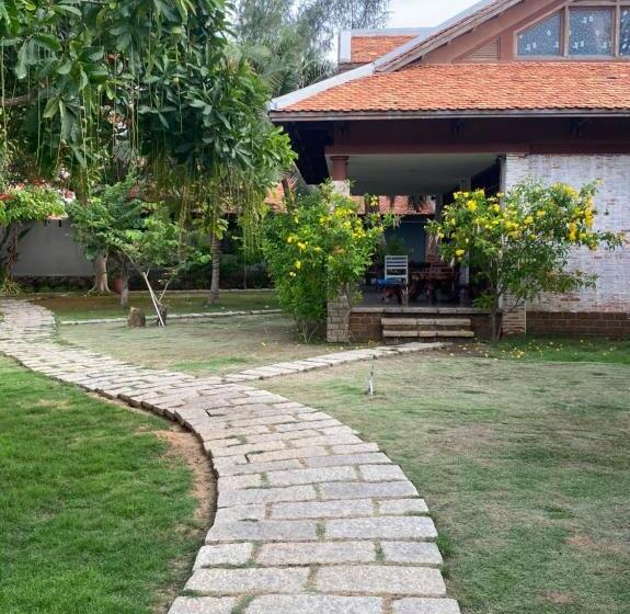 اتاق خانوادگی, Blue Shell Resort