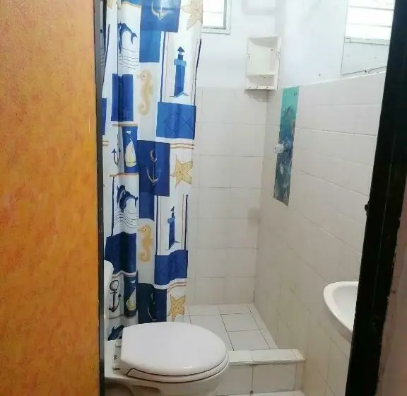 スタンダード4人部屋, Hostel Villa Mary