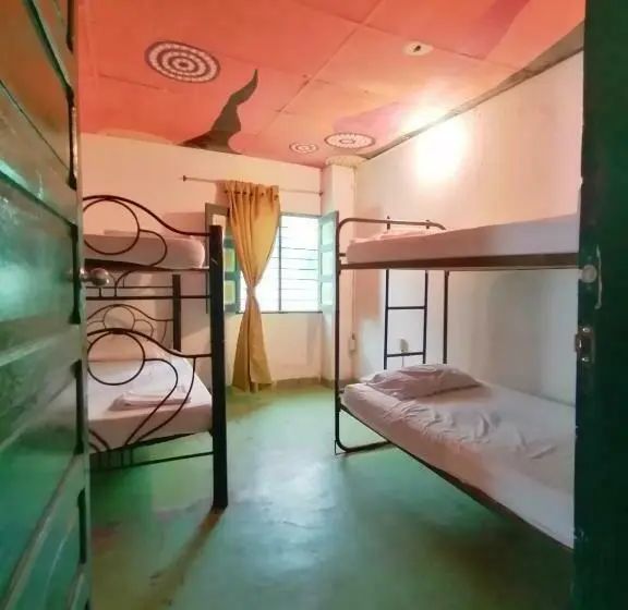 スタンダード4人部屋, Hostel Villa Mary