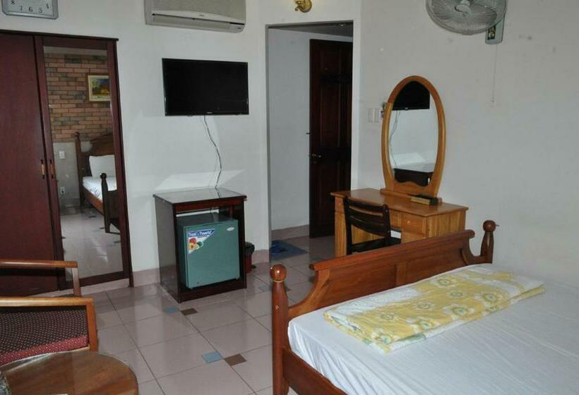 اتاق استاندارد, An An