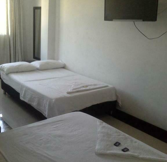 四人标准间, Arcoiris Girardot