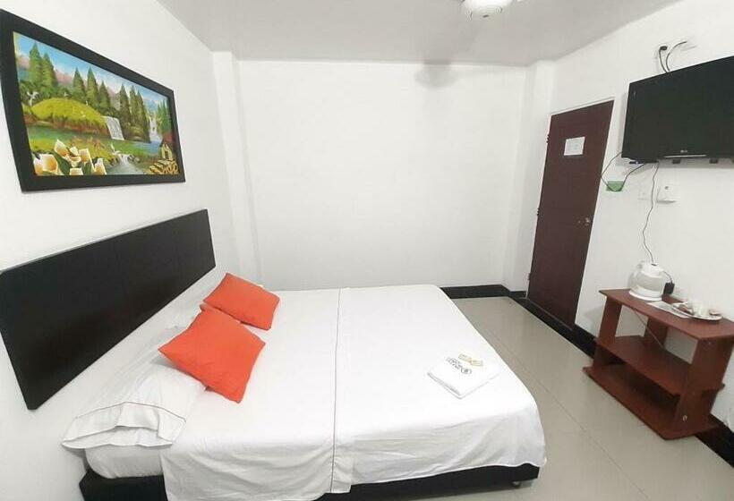 标准间, Arcoiris Girardot