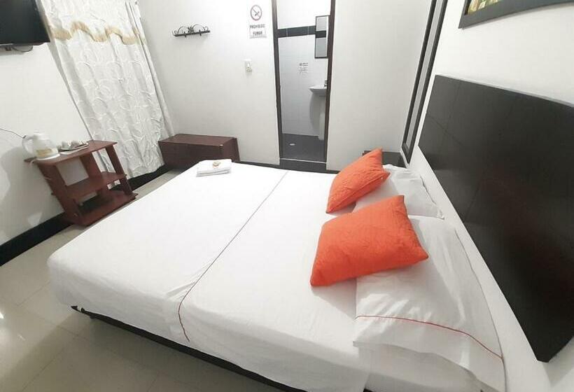 标准间, Arcoiris Girardot