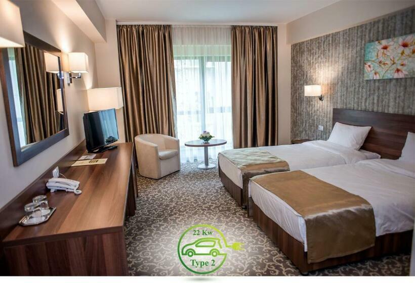 デラックスルーム, Arnia