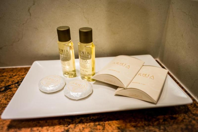 デラックスルーム, Arnia