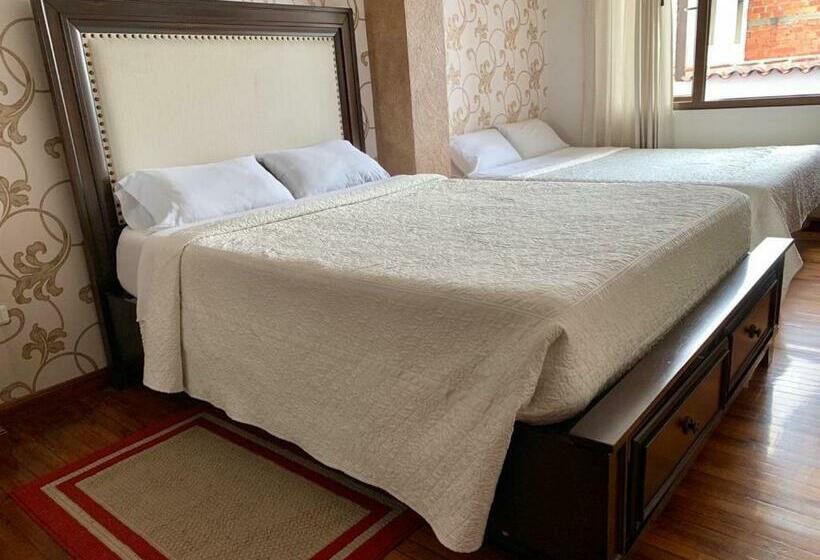 اتاق لوکس, Azul De La Plaza By Chat Noir