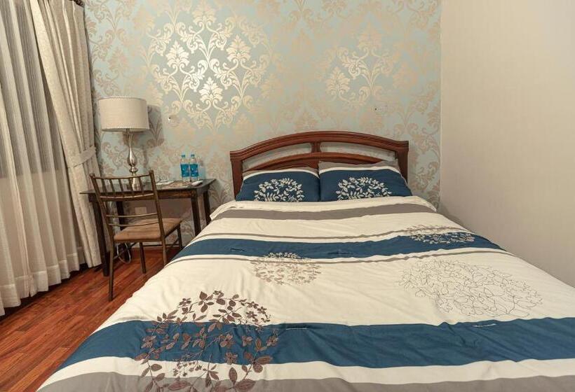 اتاق اکونومی, Azul De La Plaza By Chat Noir