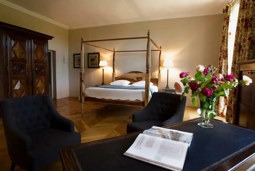 Chambre Prestige, Château De Perreux, The Originals Collection