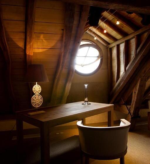 חדר יוקרתי, Château De Perreux, The Originals Collection